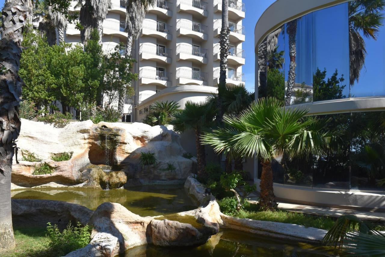 Hotel Ostella & 4*