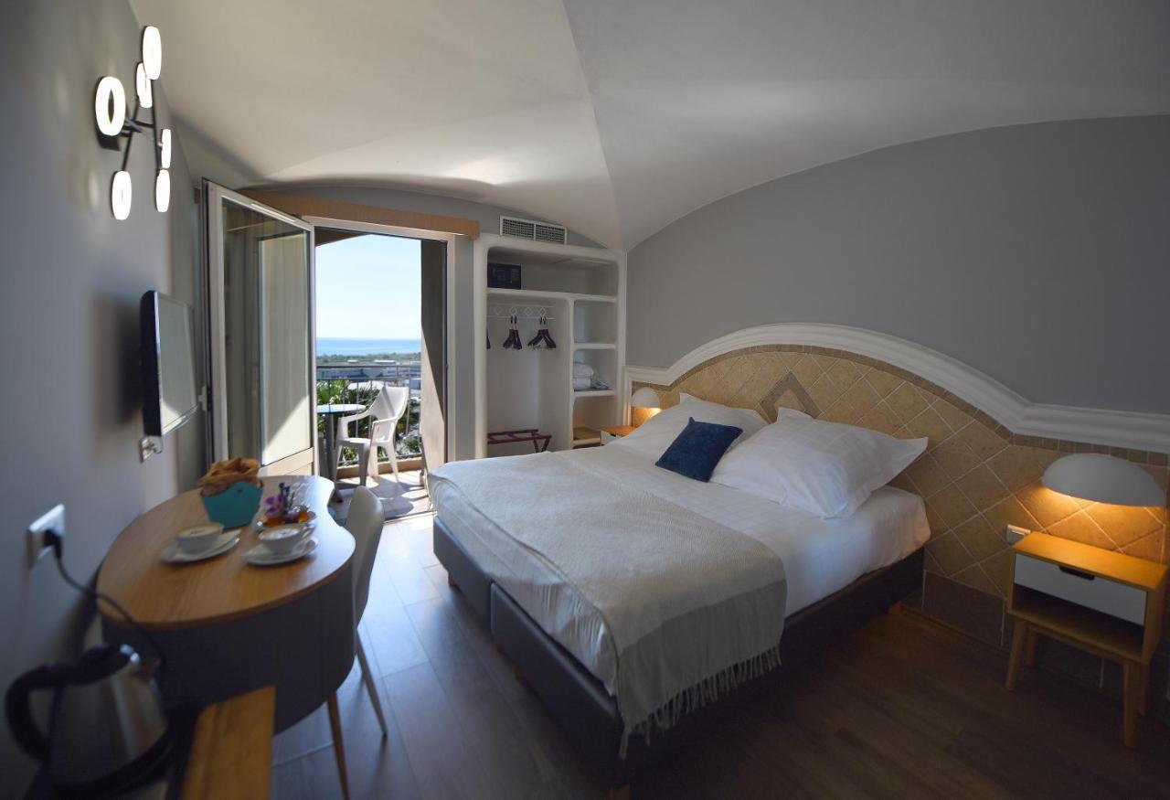 Hotel Ostella &