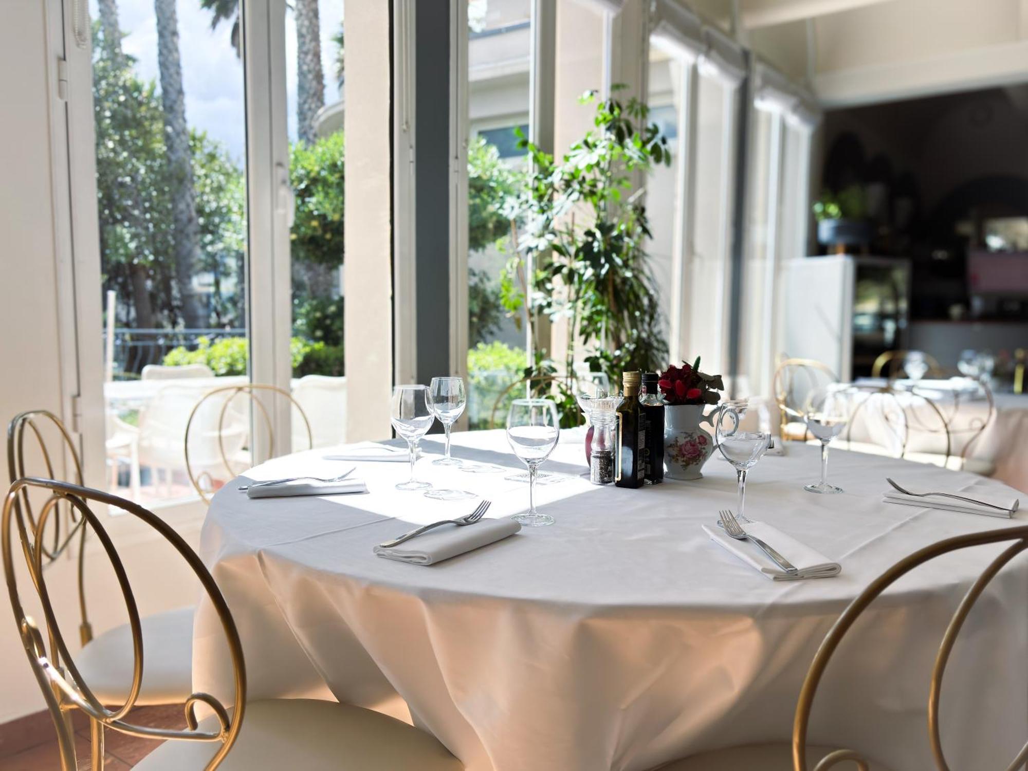 Hotel Ostella & Bastia (Corsica)