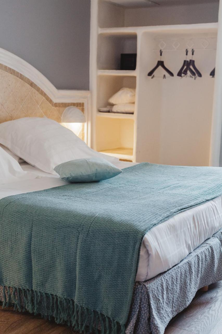 Hotel Ostella & 4*