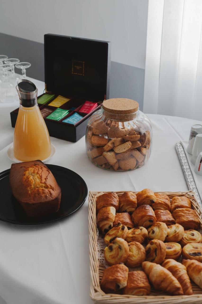 Ostella & Hotel 4*